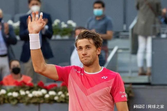 袤的乡村振 袤的乡村振