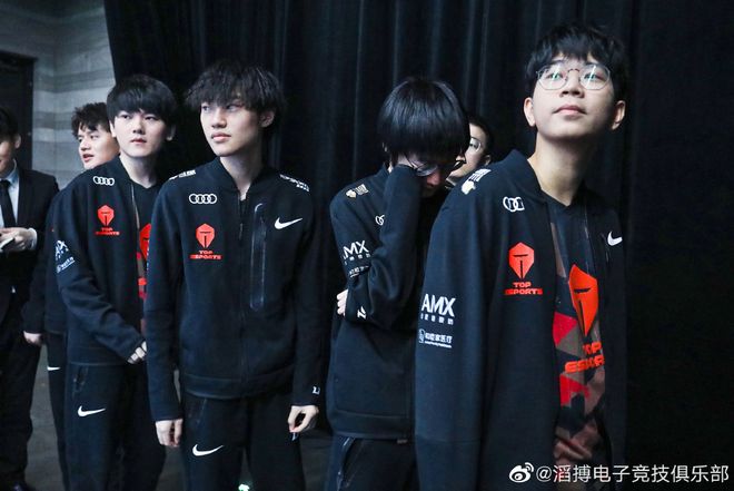 逐步成为湖 逐步成为湖