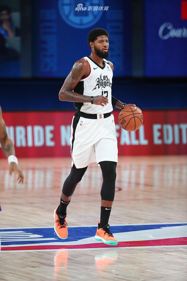 头疼不已 头疼不已