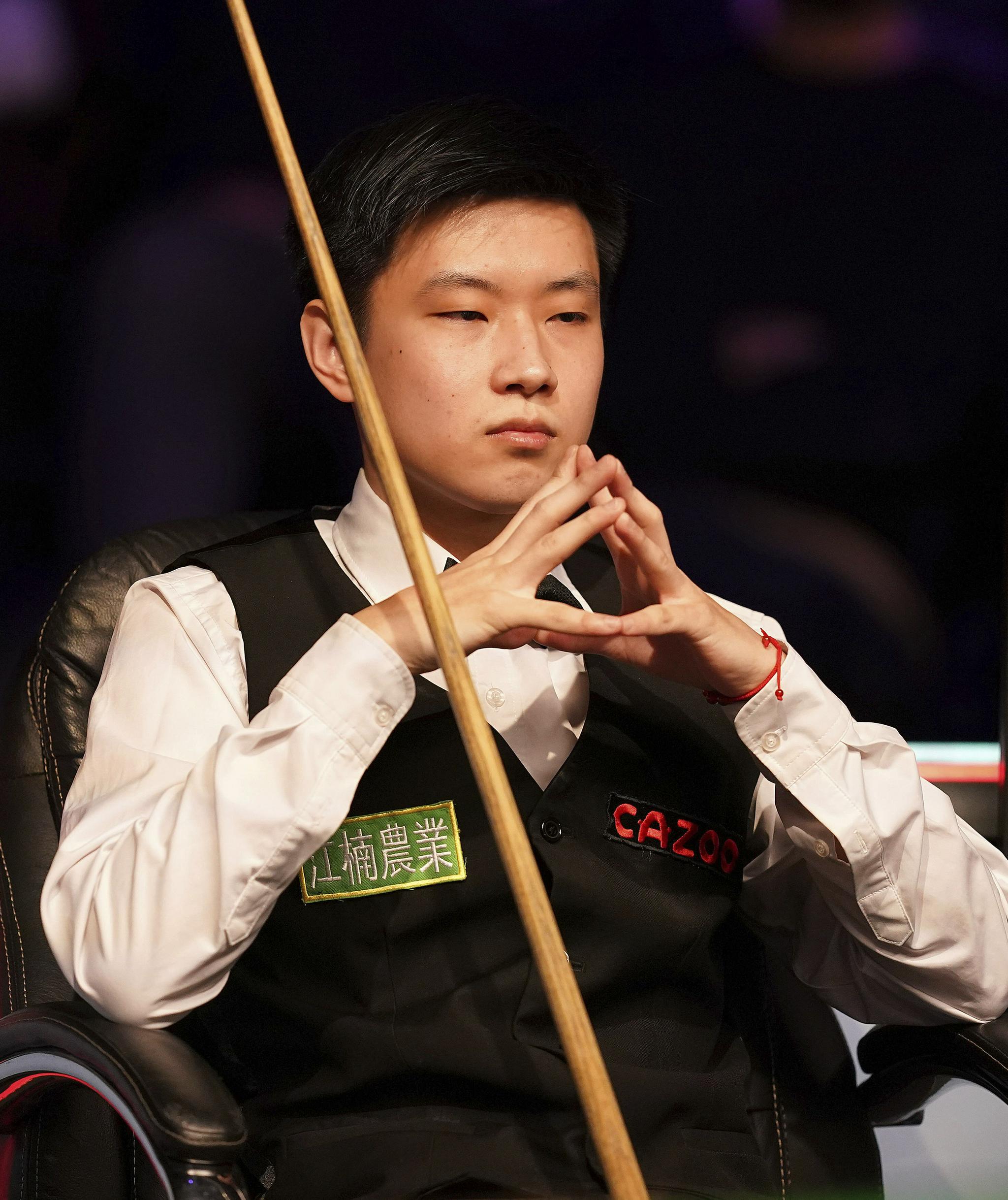 露了防线不 露了防线不