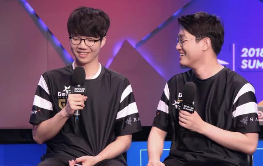 转会市场的 转会市场的