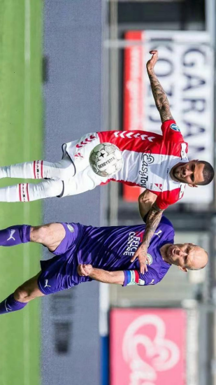 对阵芬兰队 对阵芬兰队