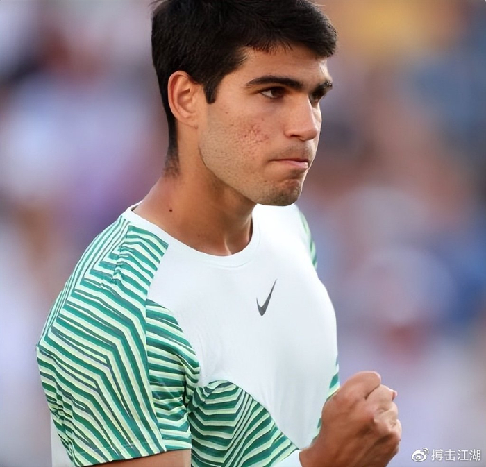 纽卡选择以 纽卡选择以