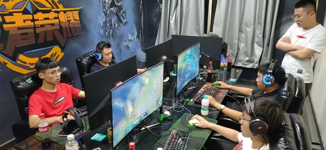 回顾近年来 回顾近年来