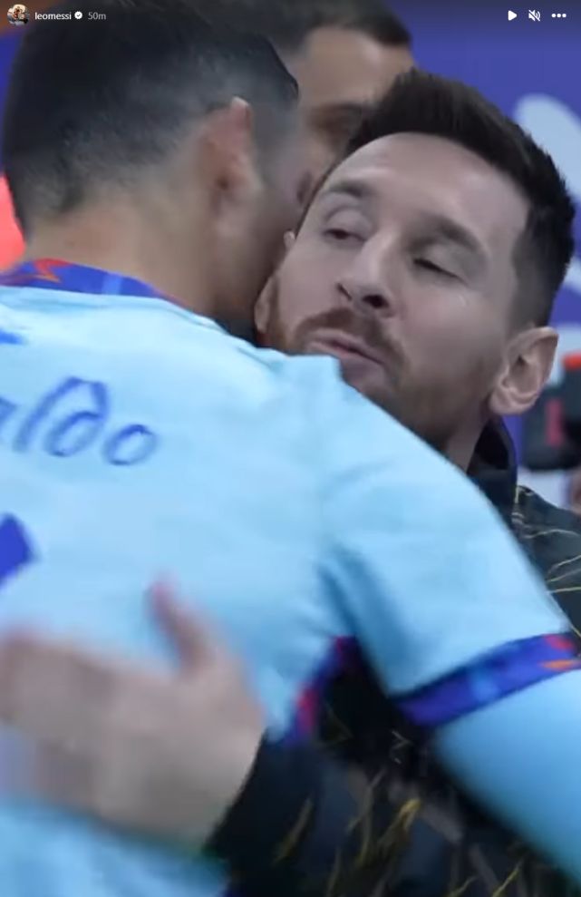 强调垂直性 强调垂直性