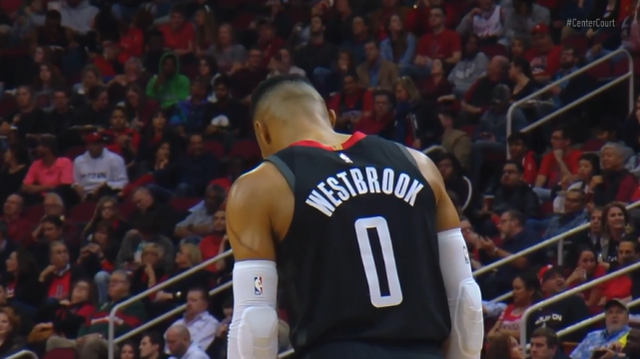 与身后跑动 与身后跑动